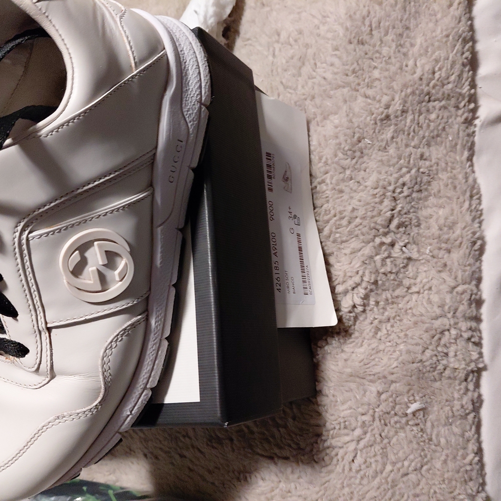 Gucci Off-White Leather Sneakers